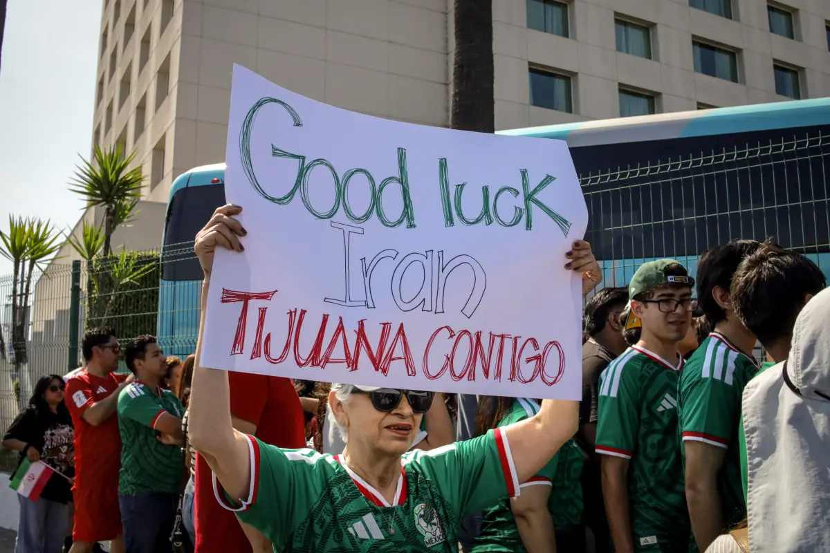 Afición despide a Irán antes de su viaje a Estados Unidos 