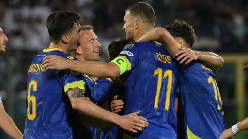 Crean en lo imposible: la lección de vida de Edin Dzeko