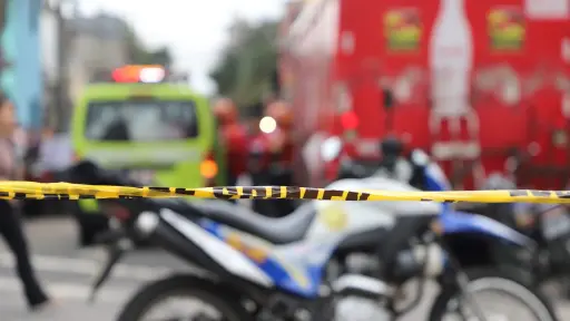 En el área donde ocurrió el incidente armado en zona 11 se mantiene un cierre vehicular. ,Bomberos Municipales