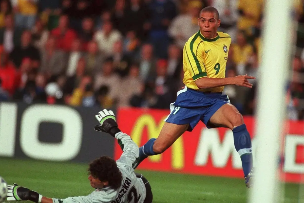 Ronaldo anotó en el único duelo mundialista entre Brasil y Marruecos, FIFA