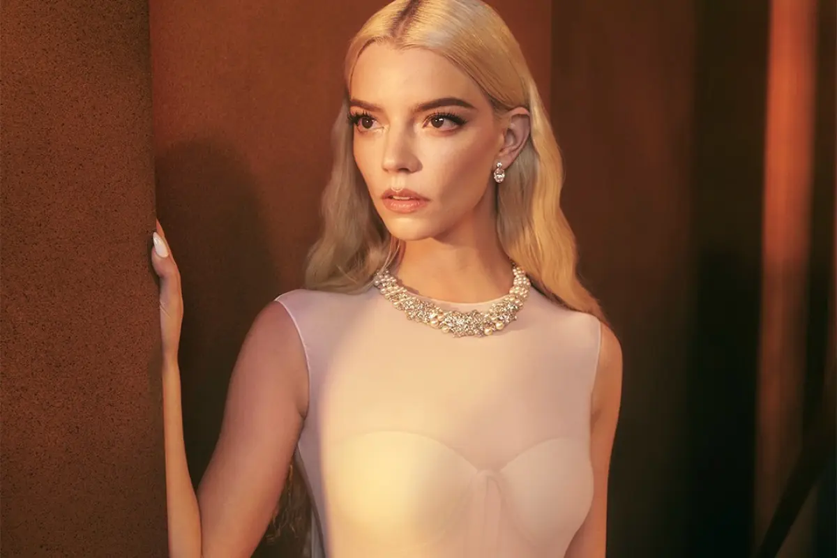 Anya Taylor Joy, Redes sociales