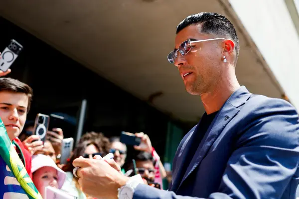 Es un atleta: Cristiano Ronaldo desata elogios por su espectacular estado físico antes del debut de Portugal