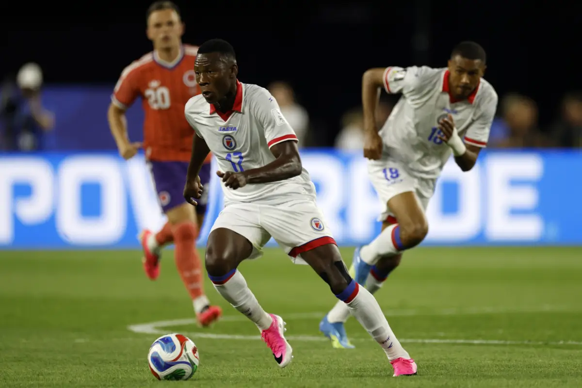 Acción de juego entre Haití y Escocia en Mundial 2026