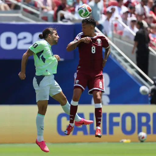 El futbolista suizo Ricardo Rodríguez durante el partido debut contra Catar en el Mundial 2026. ,EFE