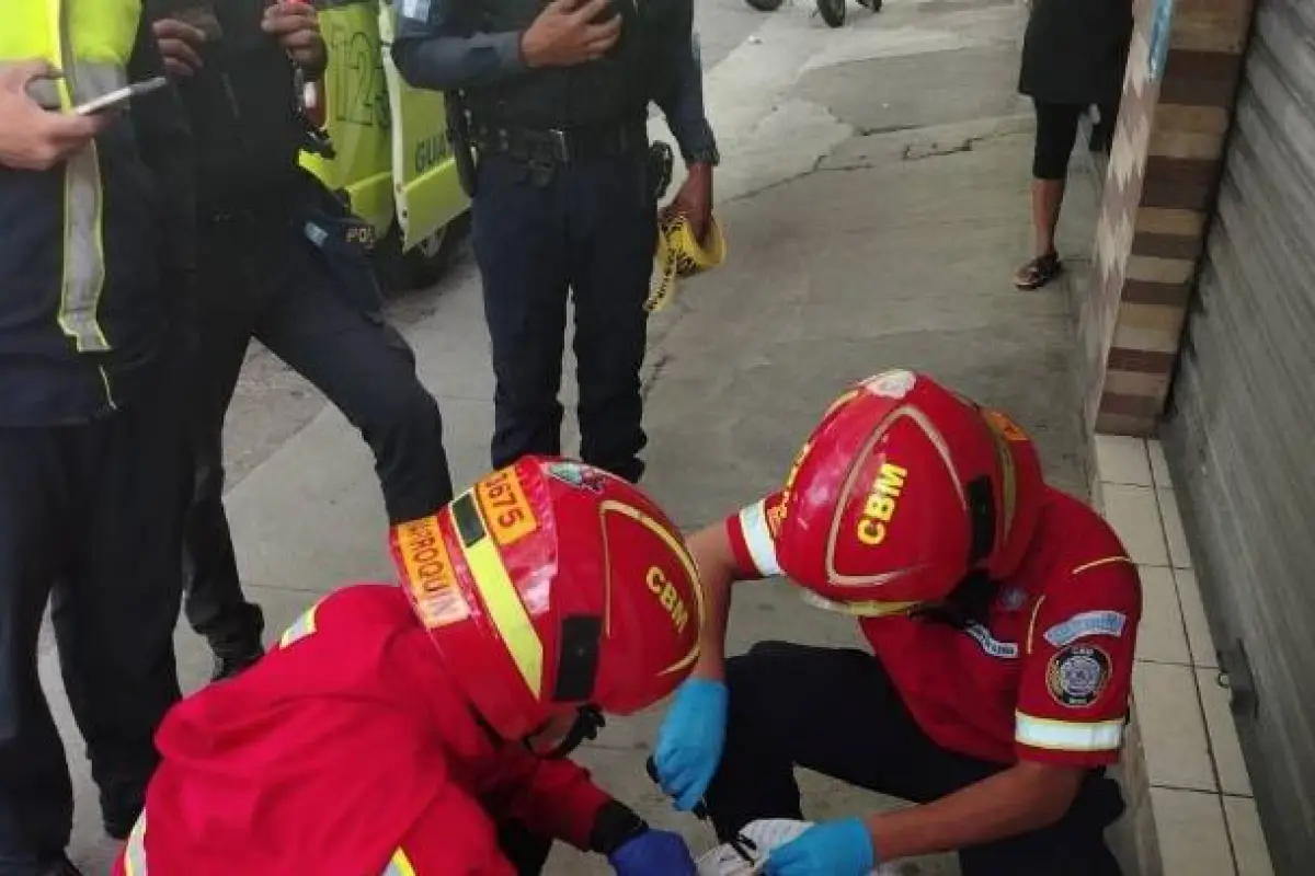 ., Bomberos Municipales