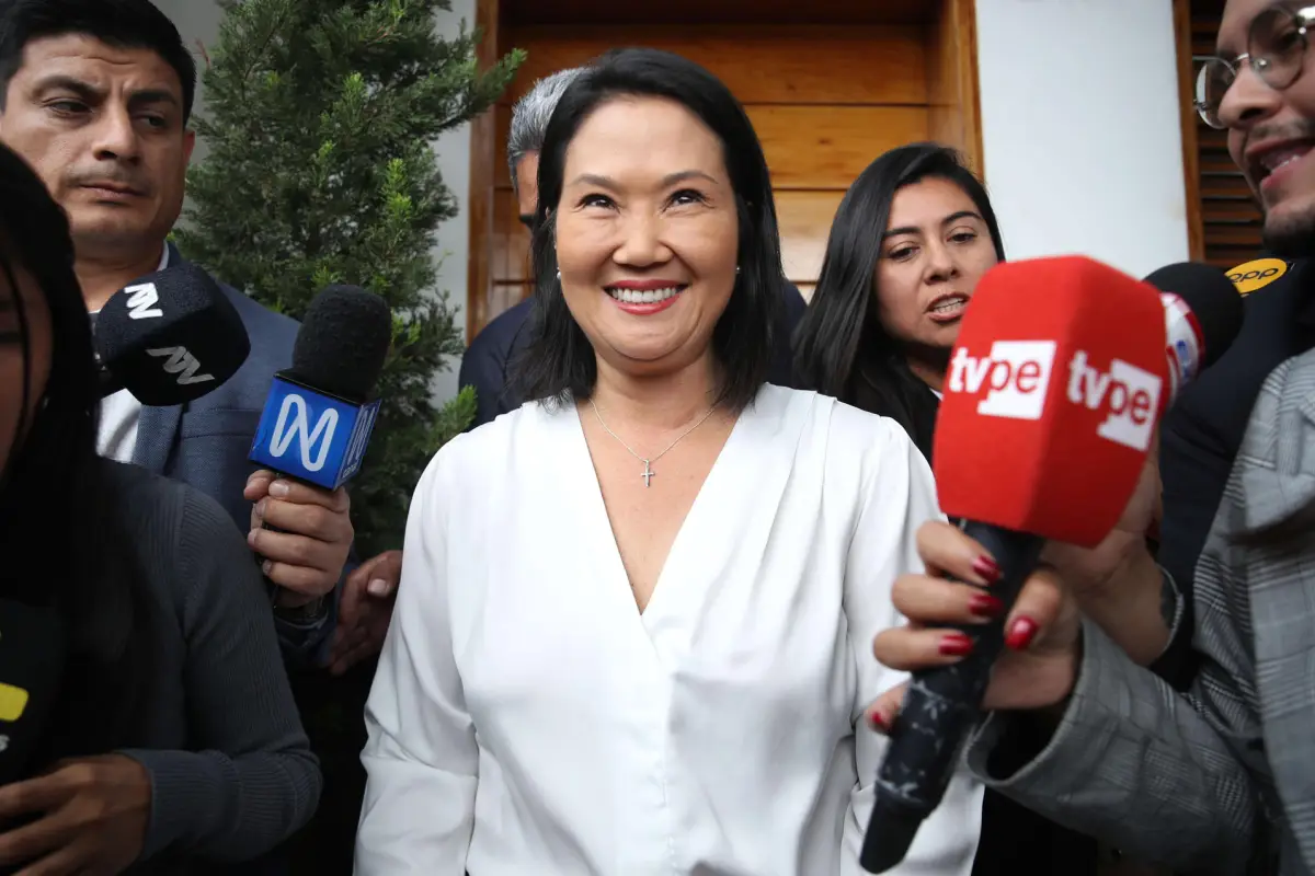 Elecciones en Perú: Fujimori cerca de la victoria, EFE
