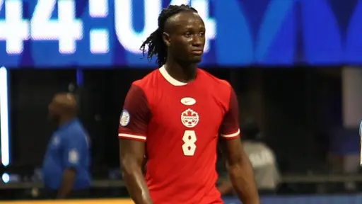 La escalofriante lesión de Ismael Koné que opacó la goleada de Canadá sobre Catar
