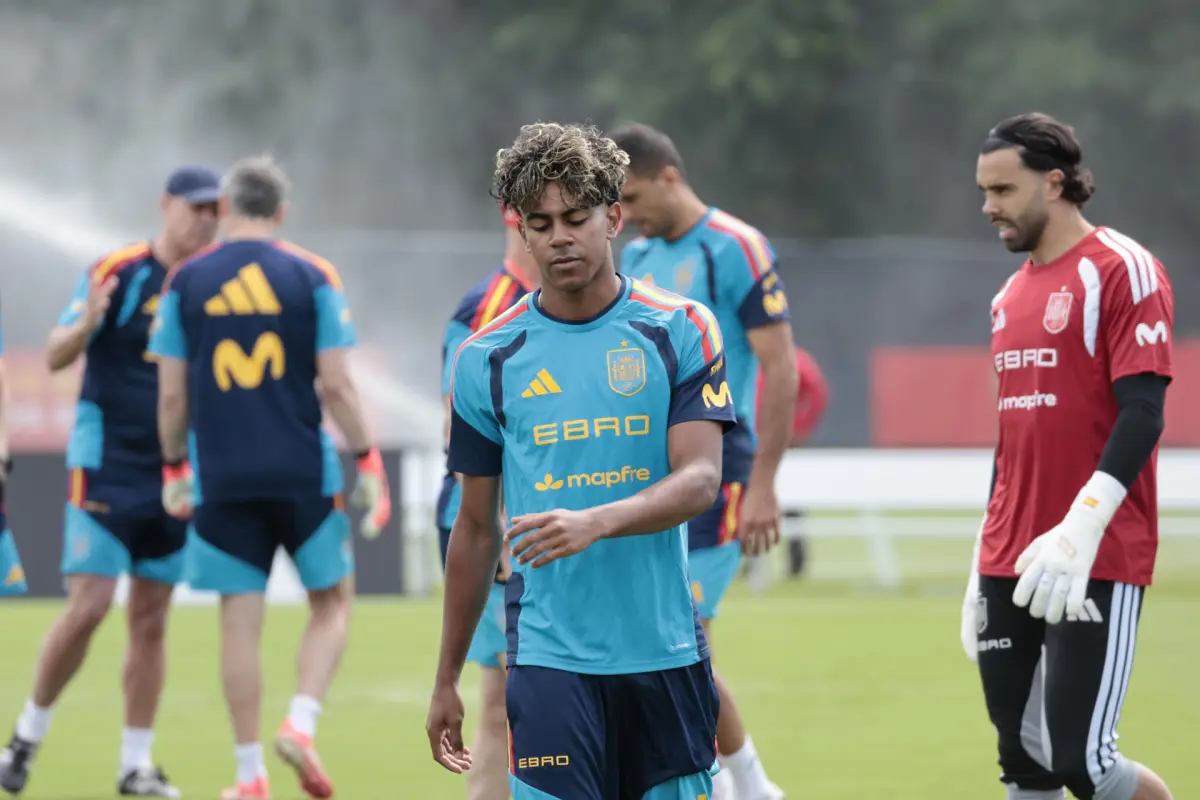 Lamine Yamal en el entreno de la Selección de España - EFE