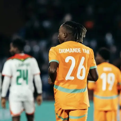 El futbol es el único refugio para el jugador, quien espera volver a encontrsar la felicidad. ,Diomande Yan / Instagram.