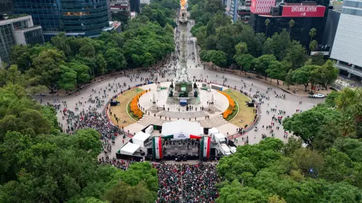Toneladas de basura en Ciudad de México tras triunfo del Tri