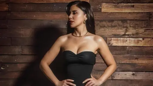 Emma Coronel reaparece y su look desata furor tras victoria de México en el Mundial 2026