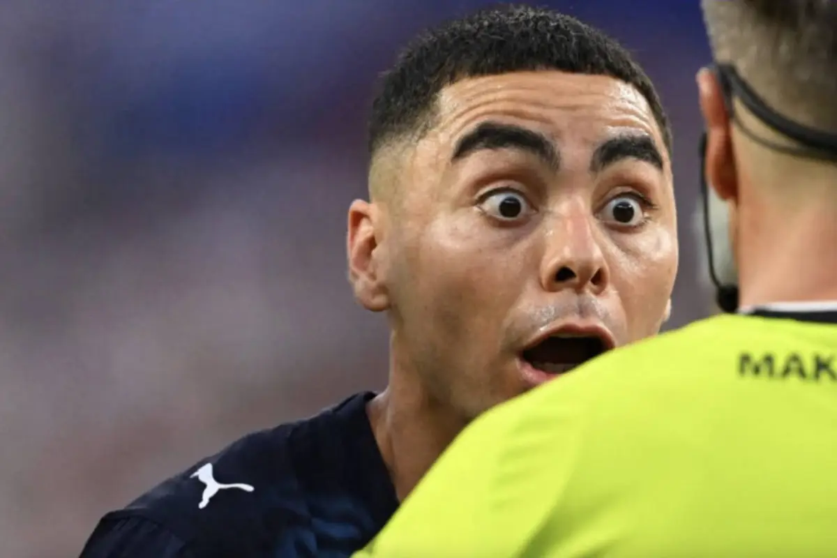 Miguel Almirón hace historia con la primera expulsión por la llamada “Ley Vinicius” en el Mundial 2026., Redes sociales.