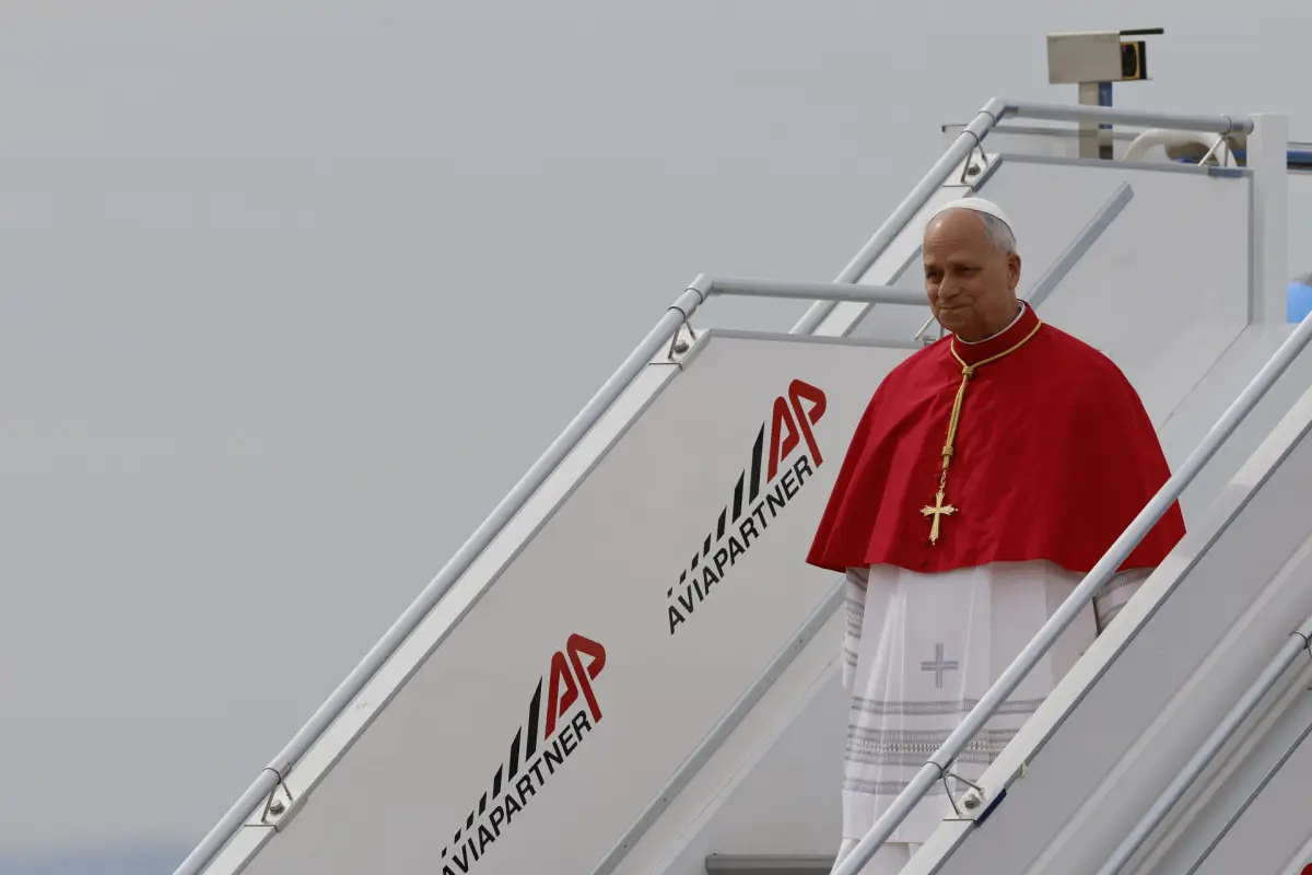 El papa León XIV aterrizó en España - EFE