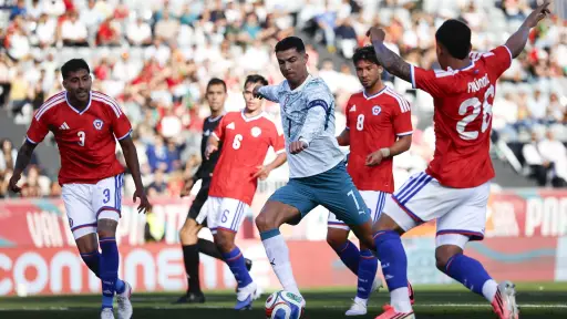 Portugal vence a Chile en partido de preparación