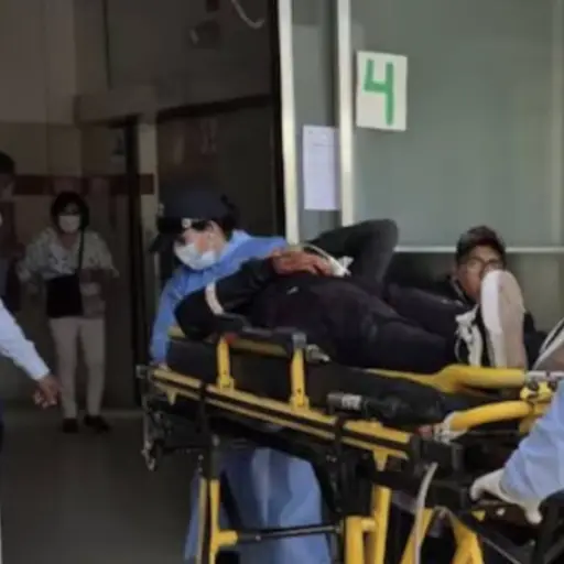 No pudo pagar la cuenta de un cuarto de pollo y terminó hospitalizado. ,Redes sociales.