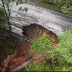 Vista aérea del agujero en la RN-17. ,Metereología GT.