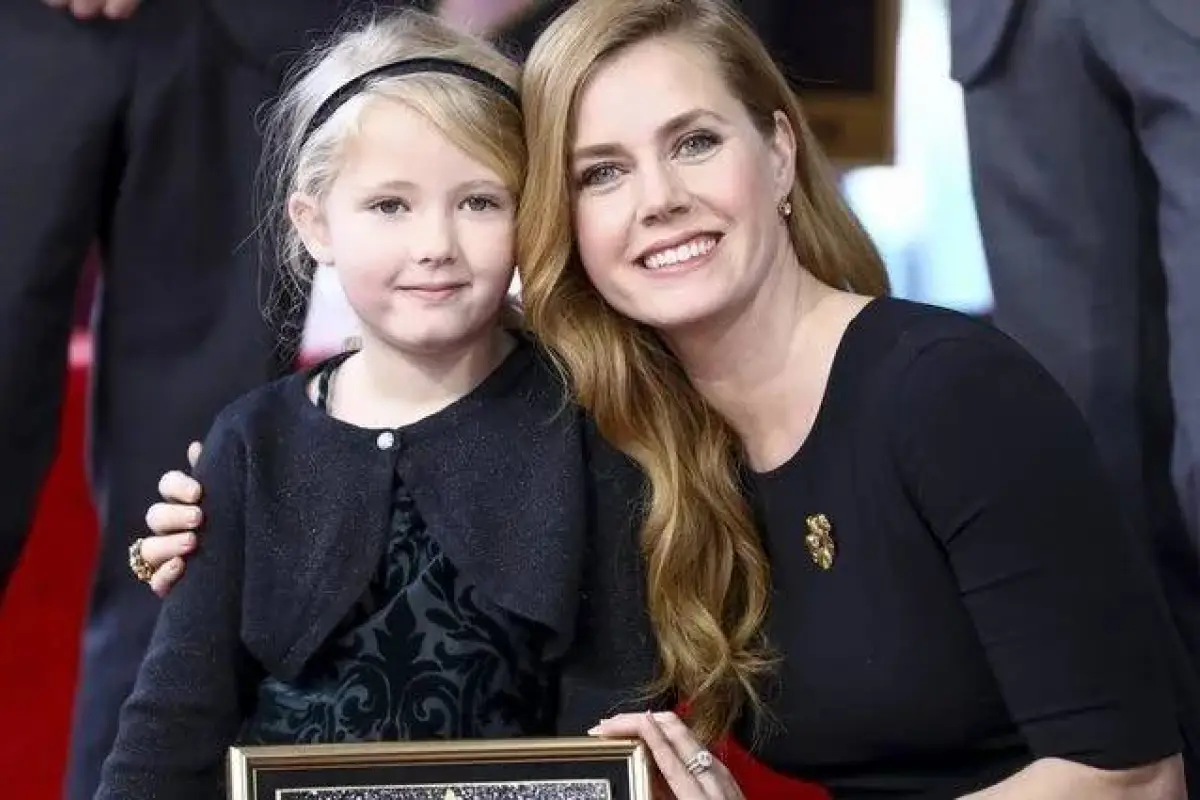 Amy Adams, Instagram
