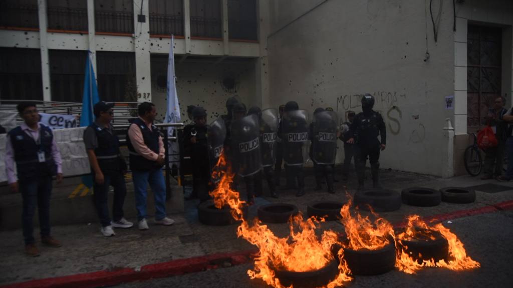 Manifestación de estudiantes de la Usac frente a la CC | Omar Solís/EU