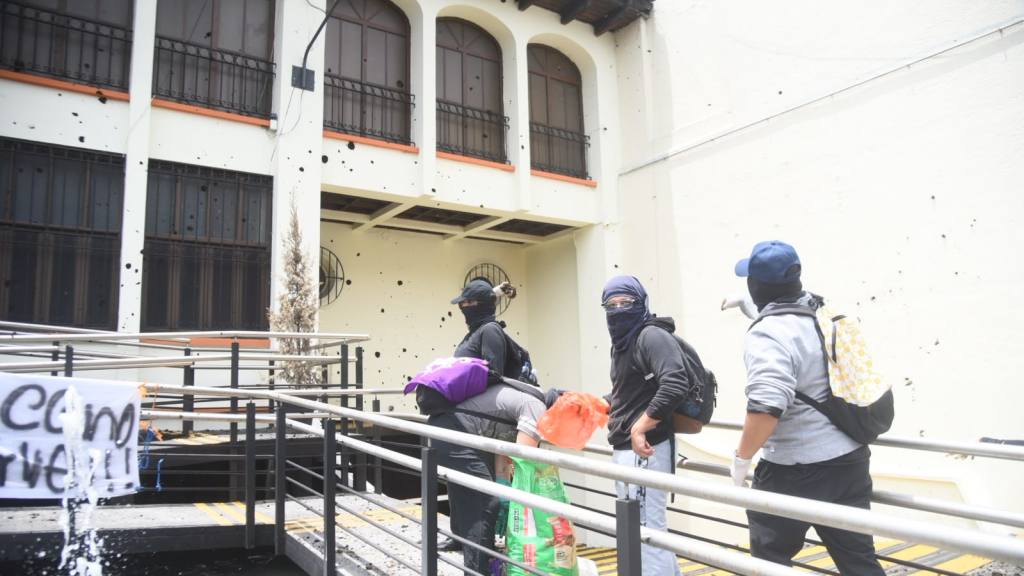 Manifestación de estudiantes de la Usac frente a la CC | Omar Solís/EU