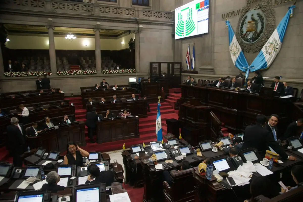 Sesión extraordinaria del Congreso este martes 2 de junio., Foto Omar Solís