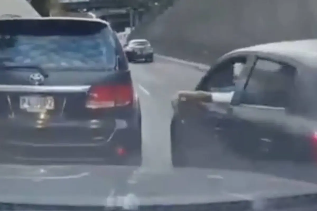 Accidente en el bulevar Liberación., Captura de pantalla video de X.