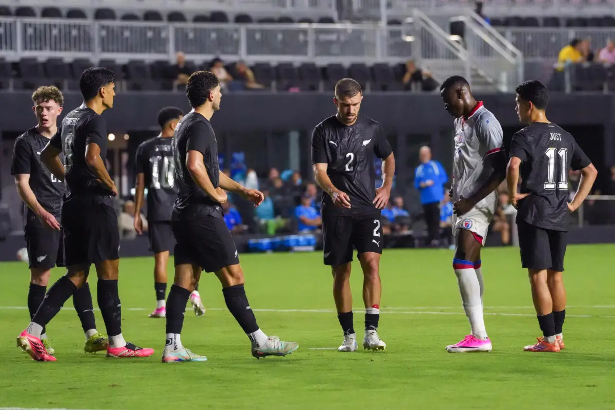 Tim Payne fue titular en la derrota de Nueva Zelanda ante Haití - EFE