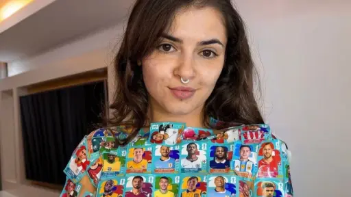 Miss BumBum cubre su cuerpo con más de mil estampas y busca ser la Novia del Mundial 
