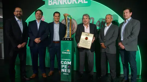 Banrural reconoce la grandeza de Municipal 