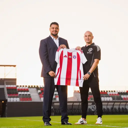 Andrés Iniesta fue presentado como nuevo técnico del Gulf United FC - Gulf United FC
