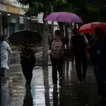 Sistema de baja presión se intensifica a depresión tropical Tres-Et