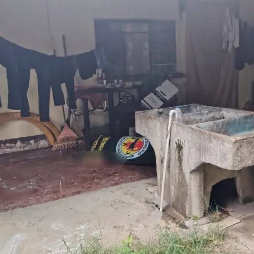 El cuerpo de la víctima fue localizado en el interior del inmueble. ,Bomberos Voluntarios