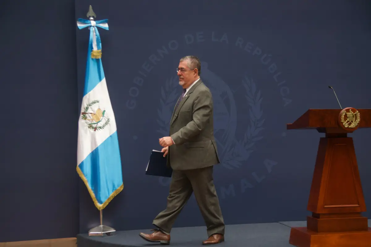 El presidente Bernardo Arévalo durante la conferencia de prensa "La Ronda", el lunes 8 de junio de 2026., Omar Solís/Emisoras Unidas