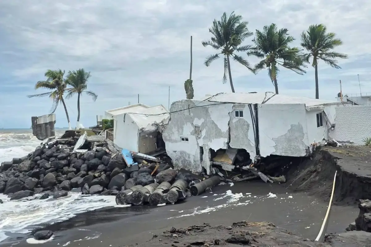 Varios inmuebles resultaron dañados en las costas de Iztapa, Escuintla. , Foto Ser de Iztapa