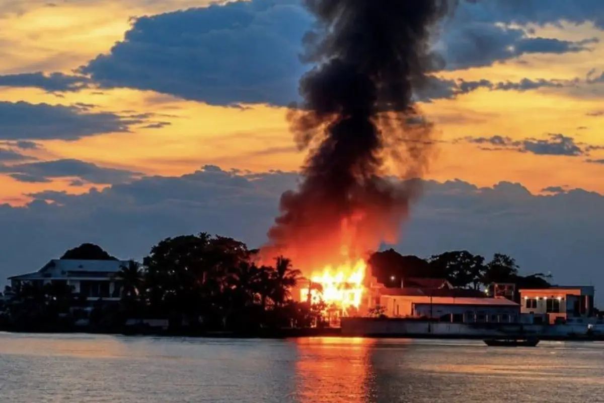 Incendio destruye restaurante en San Benito, Petén