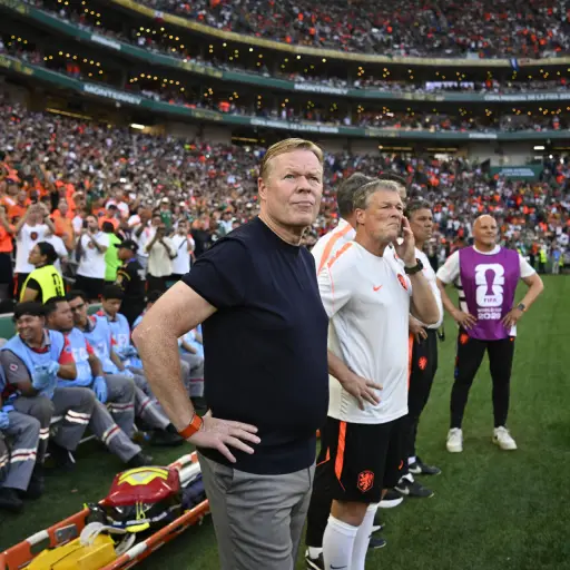 El seleccionador neerlandés Ronald Koeman en el duelo de dieciseisavos de final que jugaron Países Bajos y Marruecos ,EFE