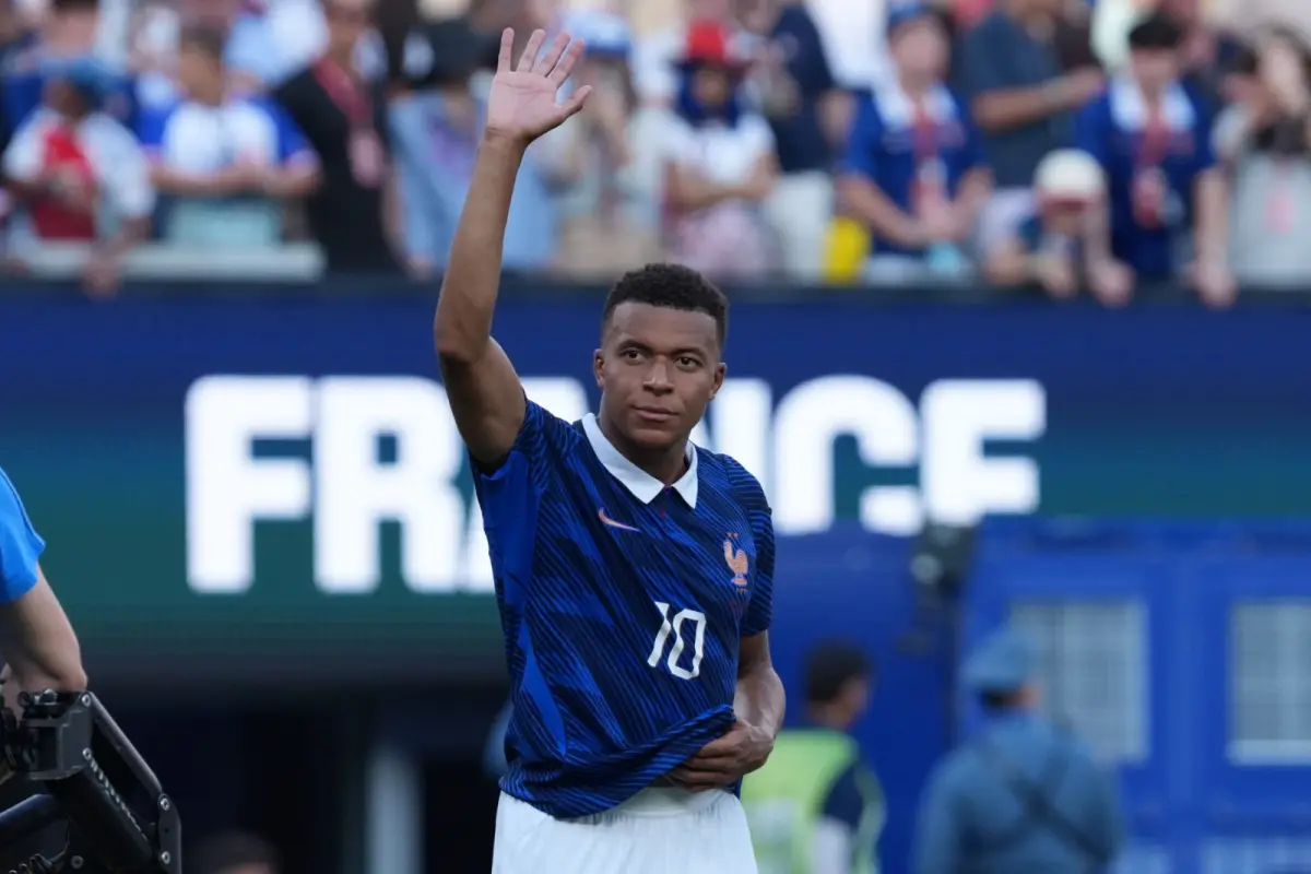 Mbappé supera a Klose y amenaza el récord de Messi., EFE.