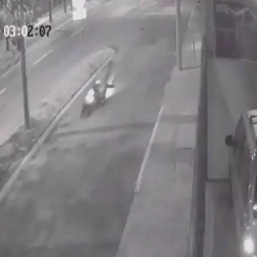 Accidente motorista en anillo Periférico ,Captura de video