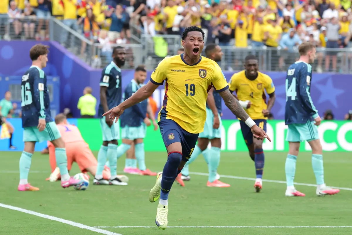 Gonzalo Plata celebra triunfo ante Alemania 