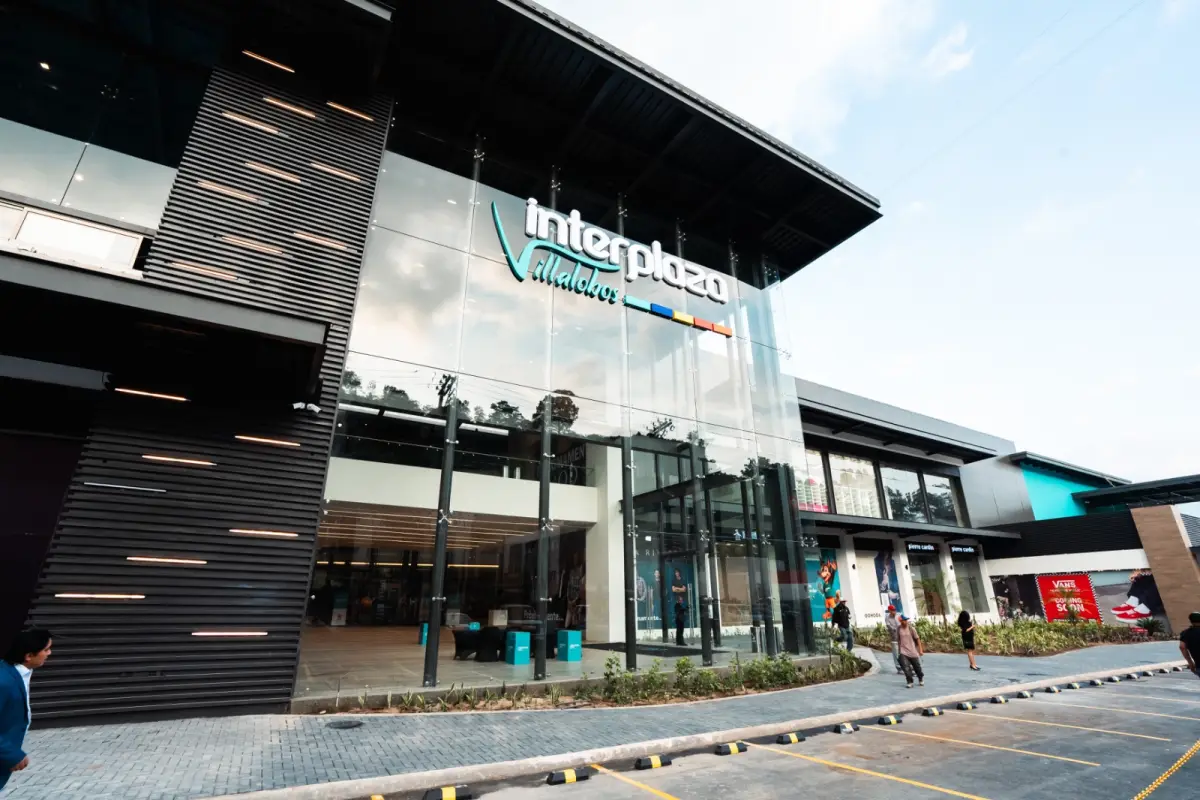 Inauguración Interplaza Villalobos , Cortesía
