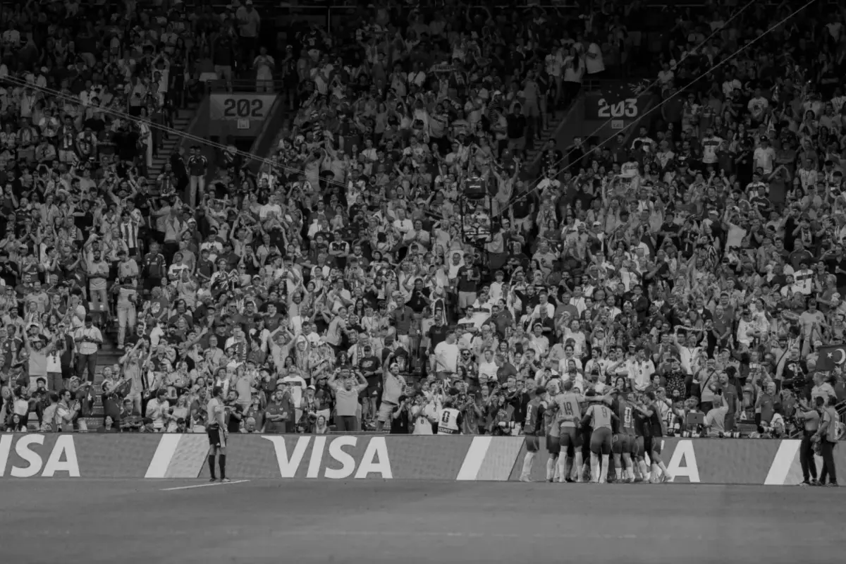 Selección de Australia está de luto tras la muerte de un aficionado de 18 años después del partido contra EE. UU., EFE.