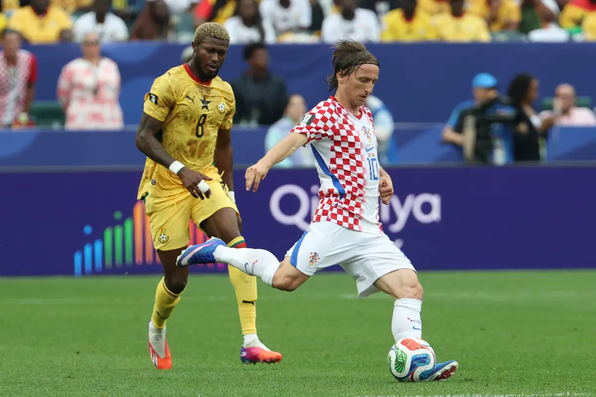 Acción de juego entre Croacia y Ghana en el Mundial 2026