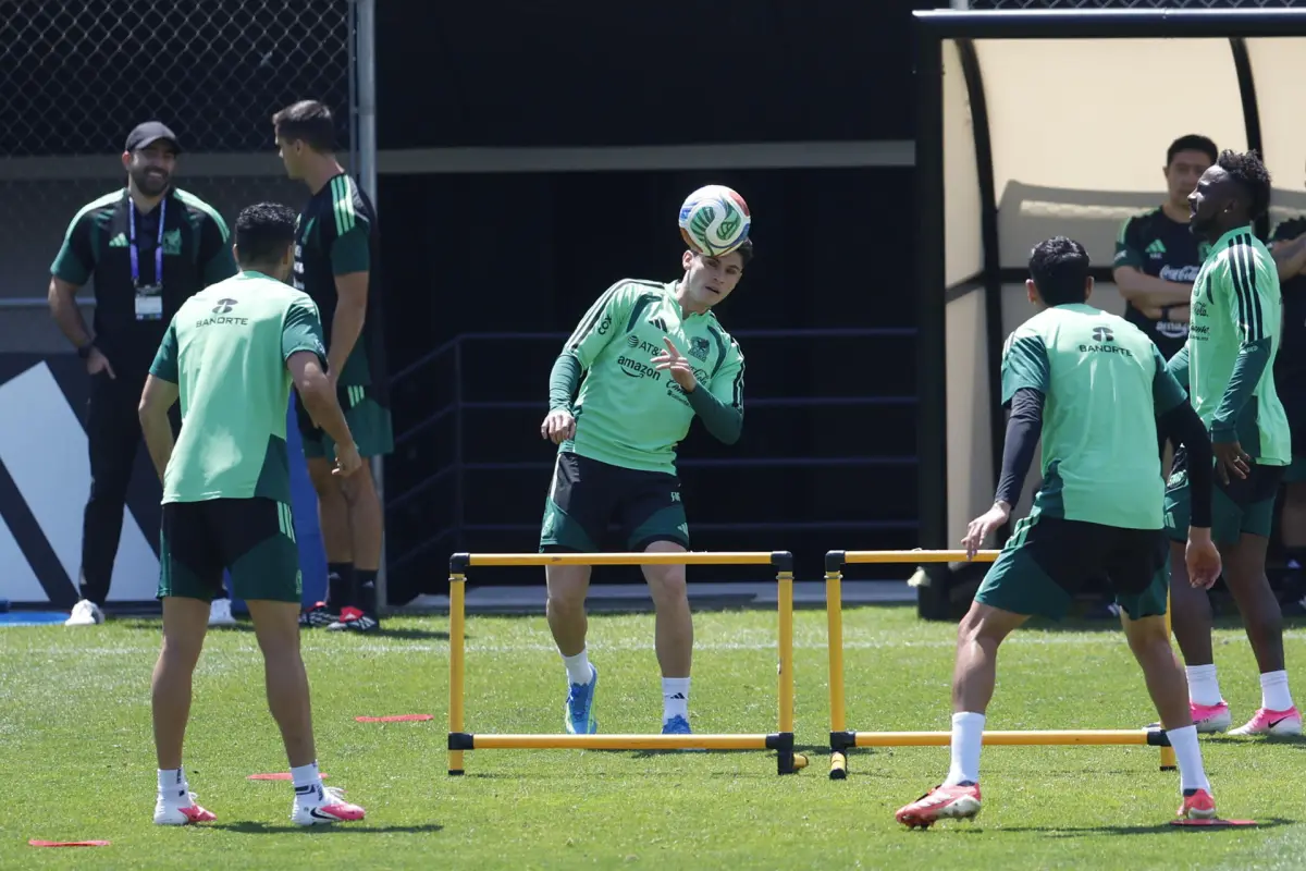 La selección de México busca cerrar como líder del grupo A ante Chequia, EFE