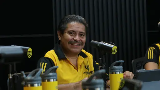 ¿Lo logrará? Fredy Futbol aceptó el reto y se teñirá el cabello en vivo