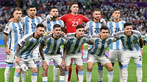 El increíble y emotivo regalo que recibió Messi de parte de sus compañeros de Argentina