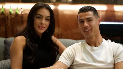 Georgina Rodríguez ya llegó para apoyar a CR7 en el Mundial y lo presume en íntima foto