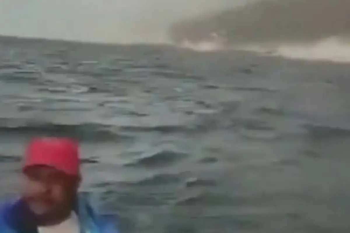 Pescadores graban momento en que comienzan los terremotos en Venezuela, Captura de pantalla de la red social X