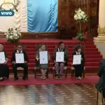 Gobierno honra a maestros con la Orden Francisco Marroquín por su impacto transformadort