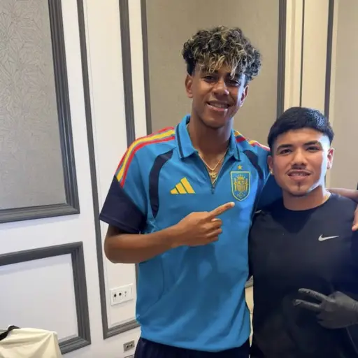 Bryan Guardado, el barbero de las estrellas que triunfa en el Mundial 2026. ,nd.bryan / Instagram. 