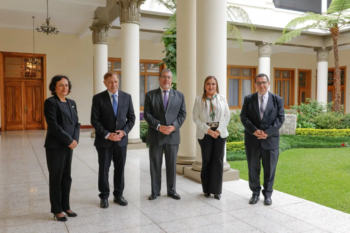 Autoridades de los tres organismos del Estado, la Corte de Constitucionalidad y el Fiscal General, coordinan acciones para fortalecer la institucionalidad., Foto SCSP
