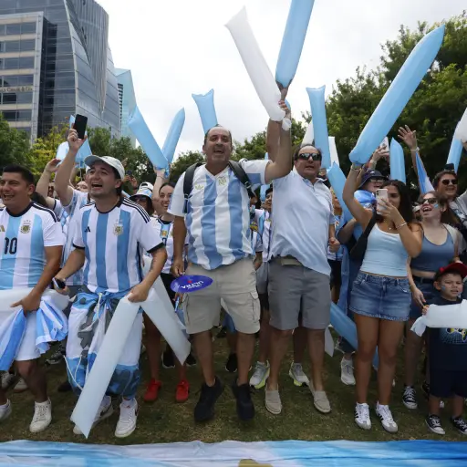 Hinchada argentina respalda a su selección - EFE